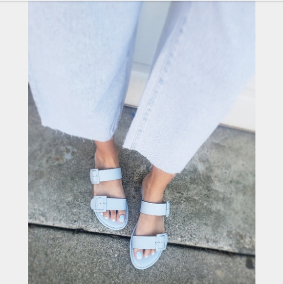 La Playa// double buckled blue sandal - Picture 2 of 6